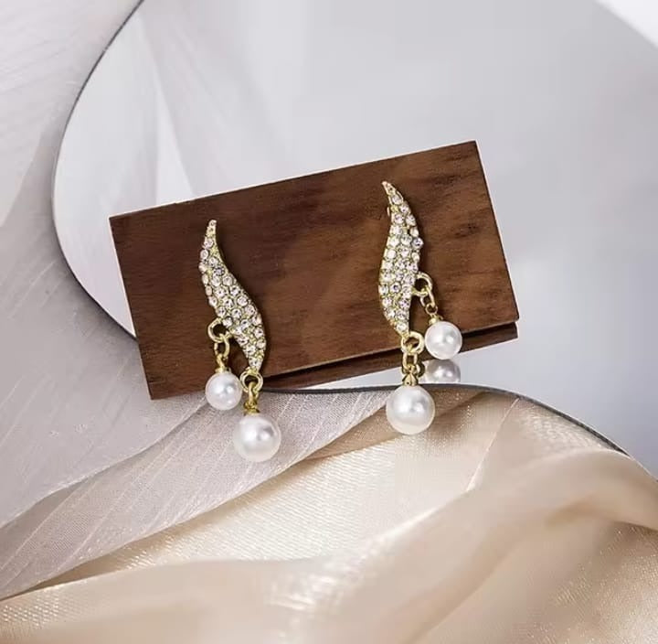 S Shape Crystal Leaf Drop Elegant Pearl Zircon Korean Earring